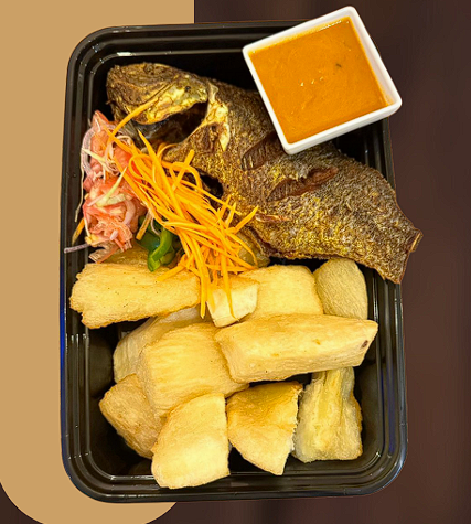 Mihogo Kavu Au ya Nazi na Samaki